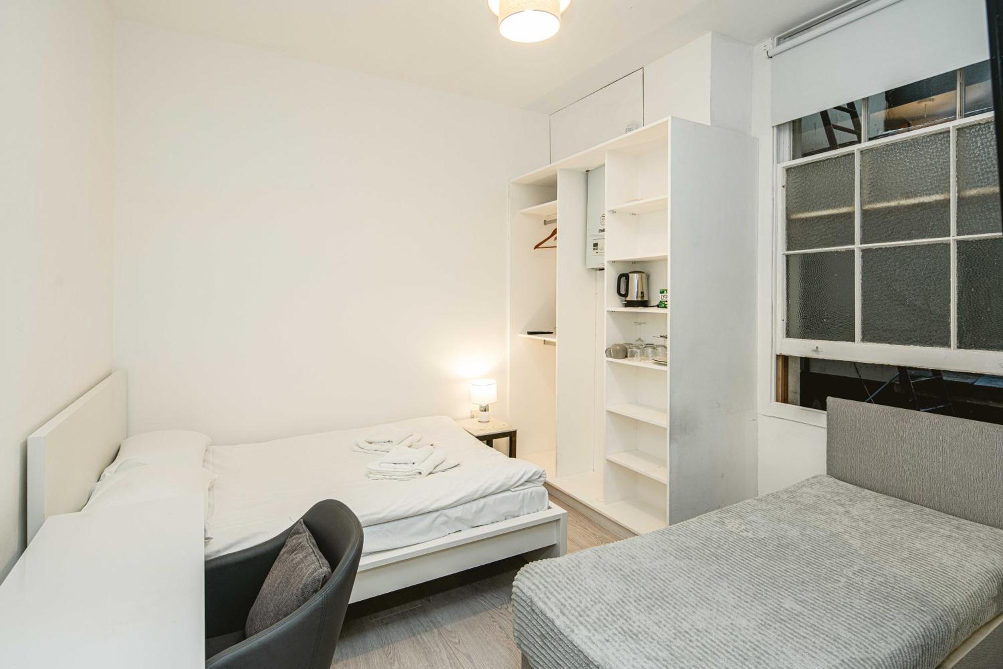 Chic & Cozy: South Kensington Studio Лондон Екстериор снимка